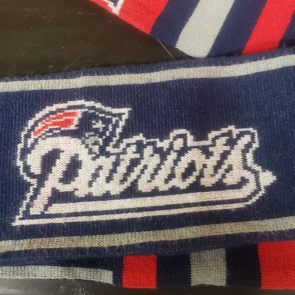 NEW ENGLAND PATRIOTS Lightweight Knit Winter Scarf 7